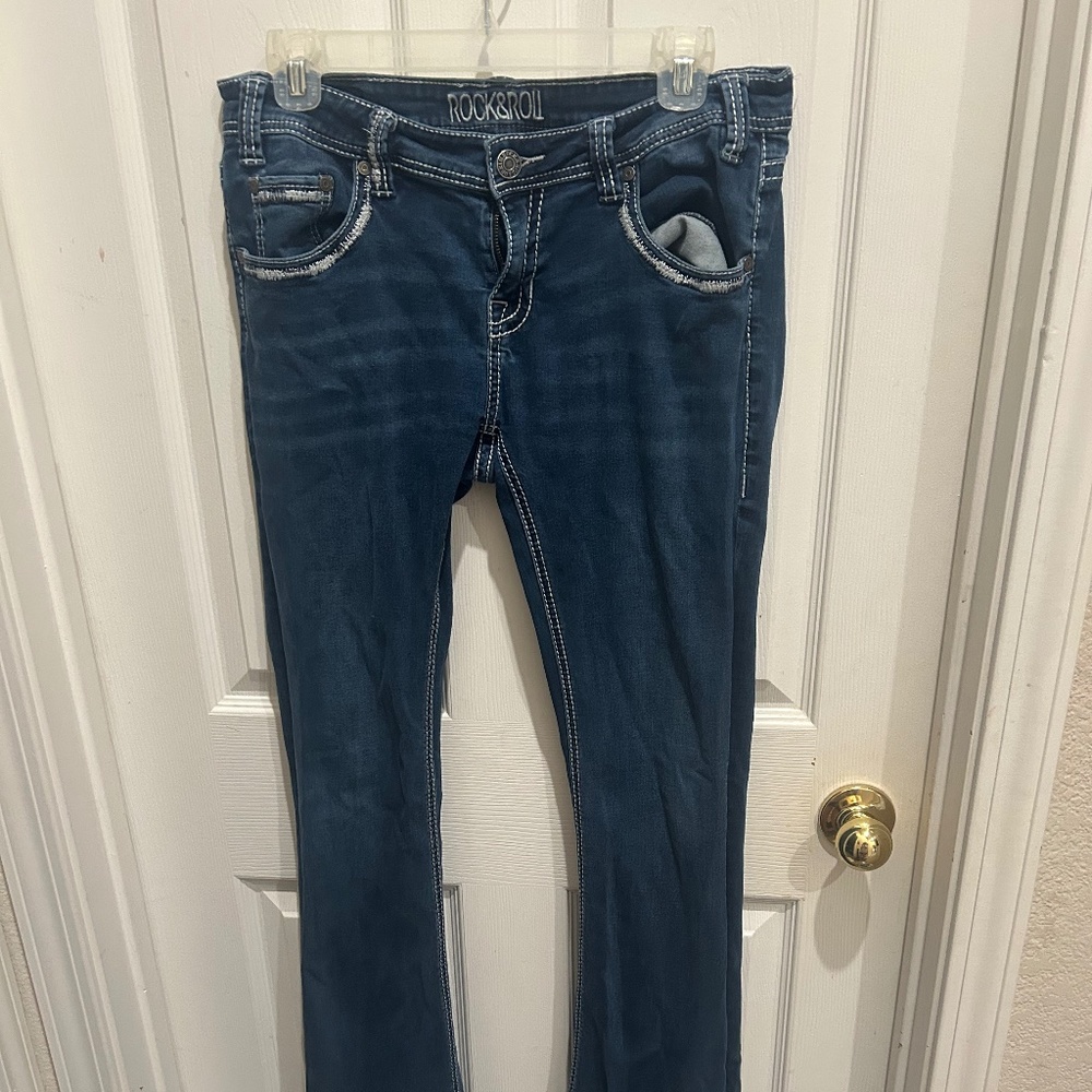 Women’s low rise jeans